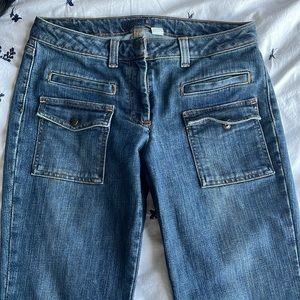 Low raise jeans